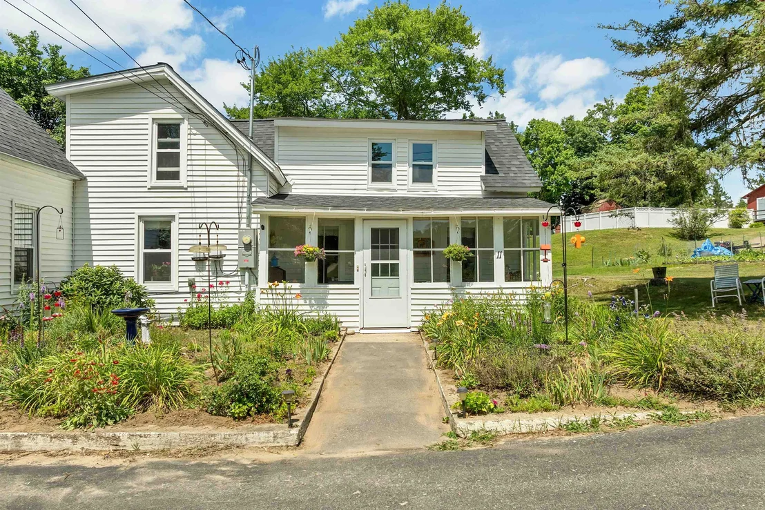 Photo of 11 Lepage