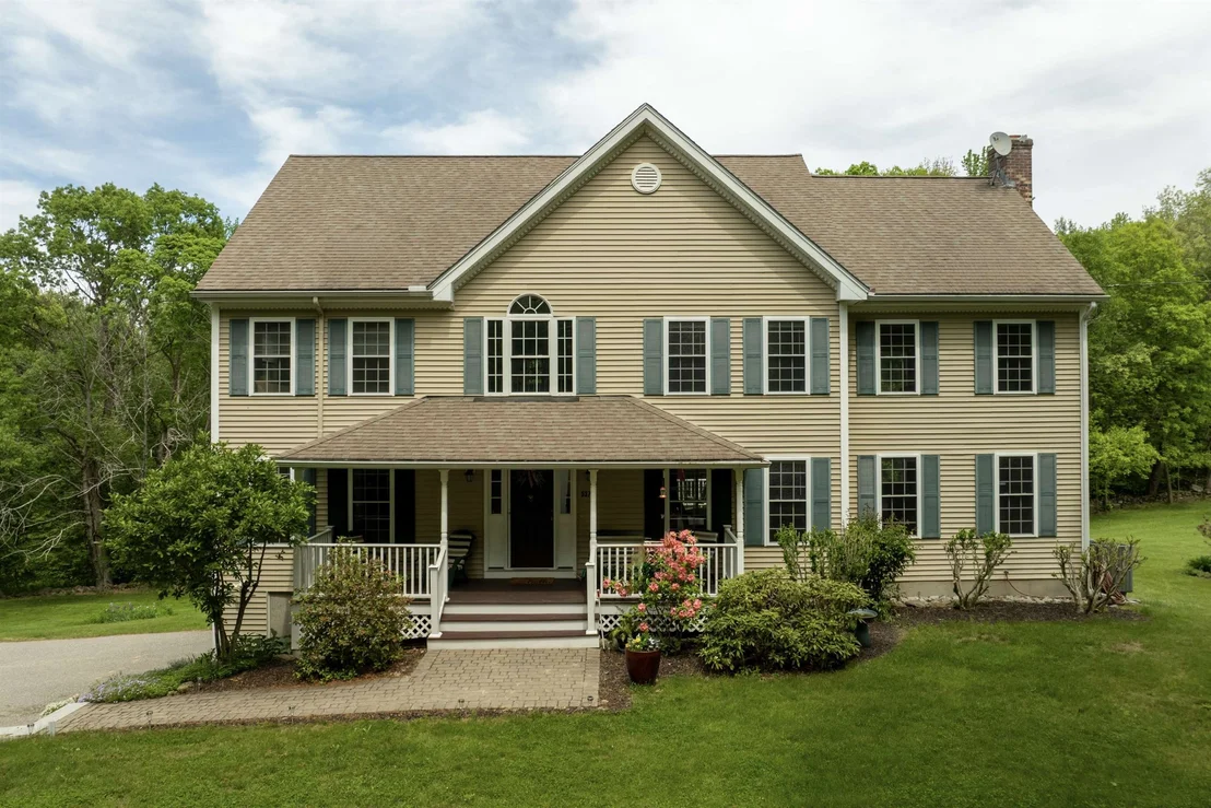 Photo of 537 Pingree Hill