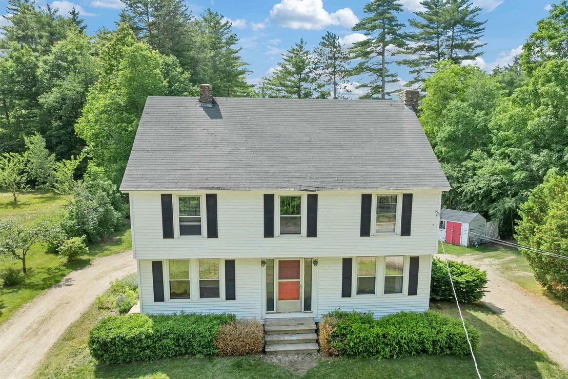 Photo of 652 West Side