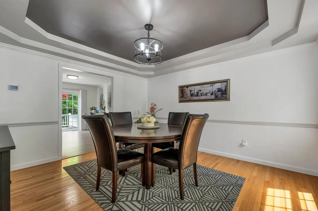 Photo of 537 Pingree Hill