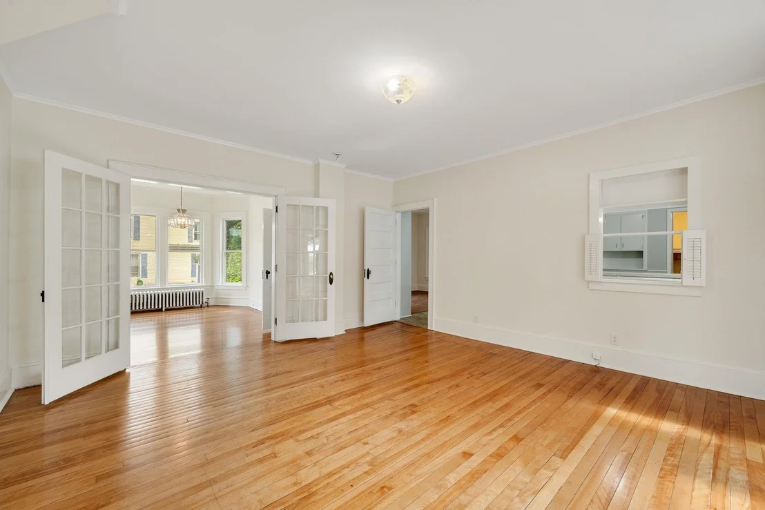 Photo of 22 Eastern