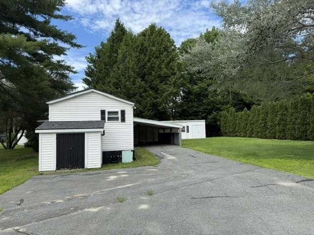 Photo of 18 Tuckerville