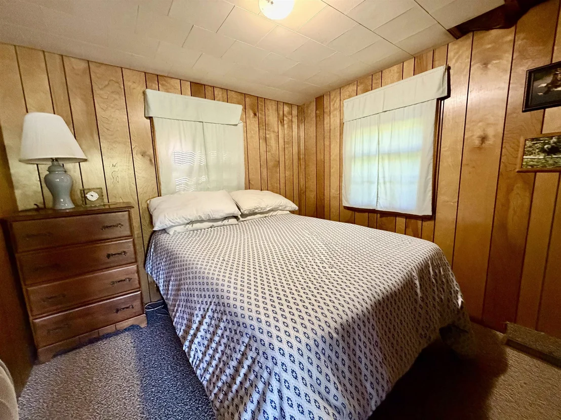 Photo of 281 Cedar Pond