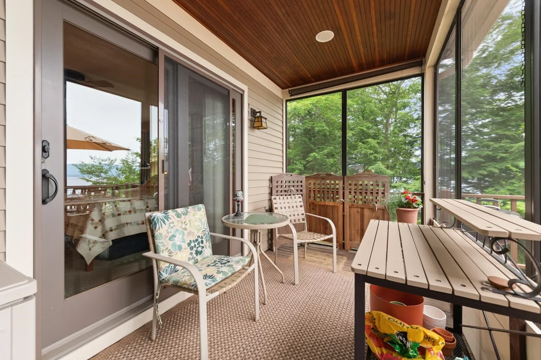 Photo of 33 Arrowhead Point
