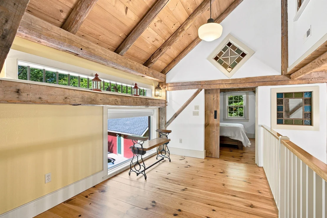 Photo of 369 Stoddard