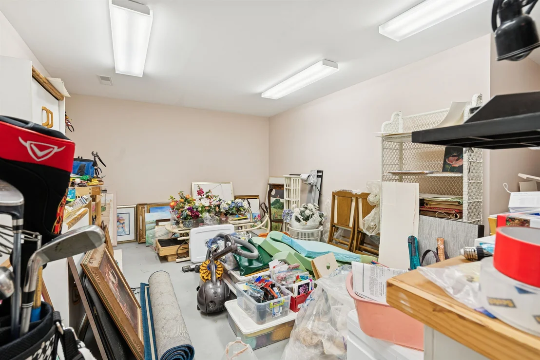Photo of Unit 3B at 580 Murphys