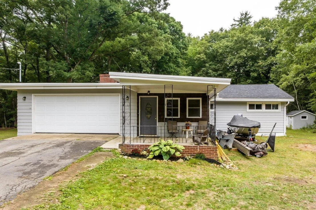 Photo of 143 Long Hill