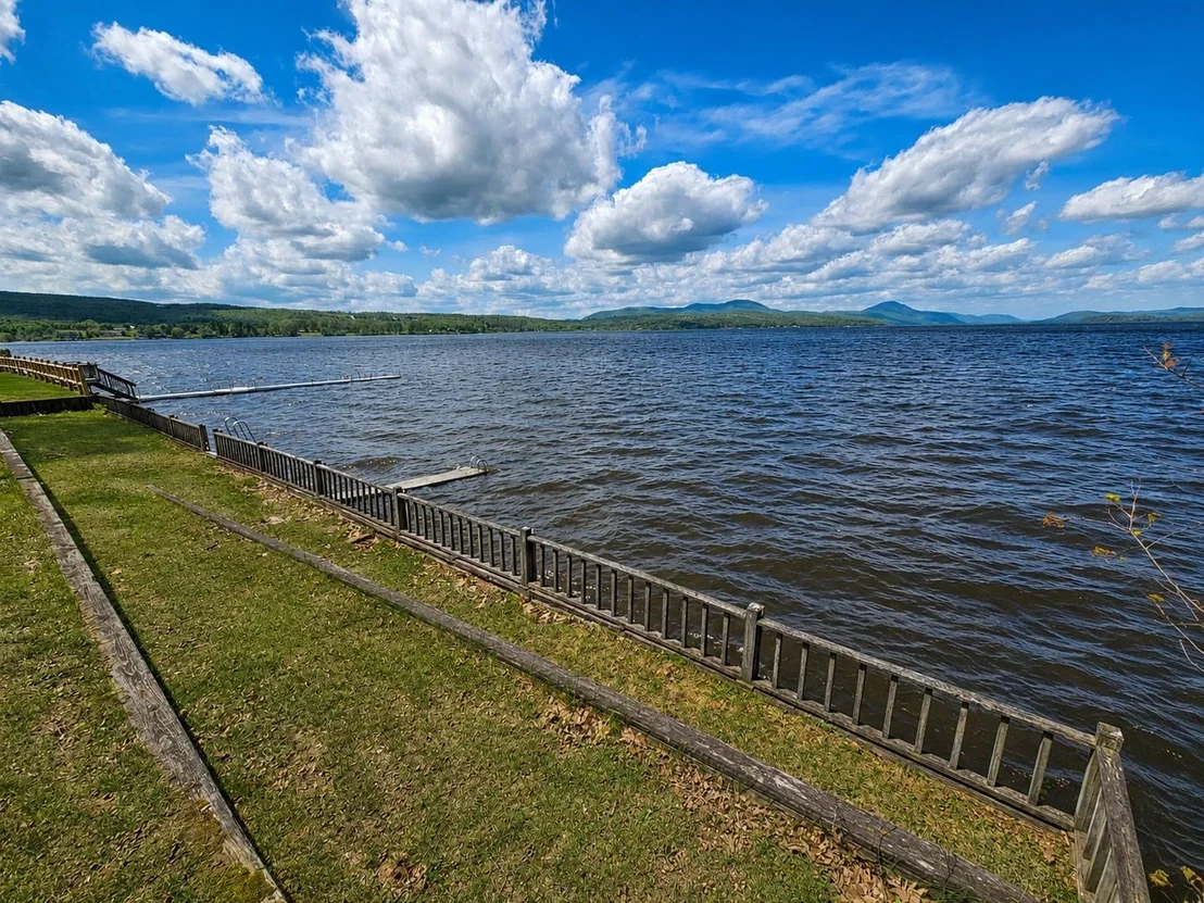 Photo of 1254 Bluff