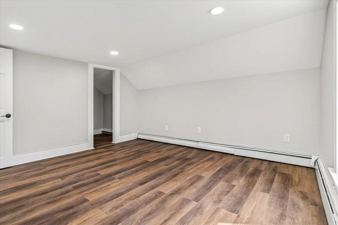 Photo of 25 Bluff