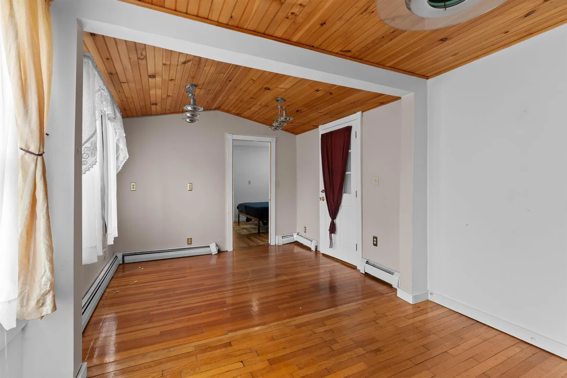 Photo of 591 White Mountain