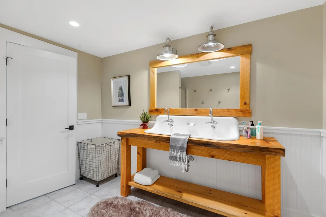 Photo of 476 Dix