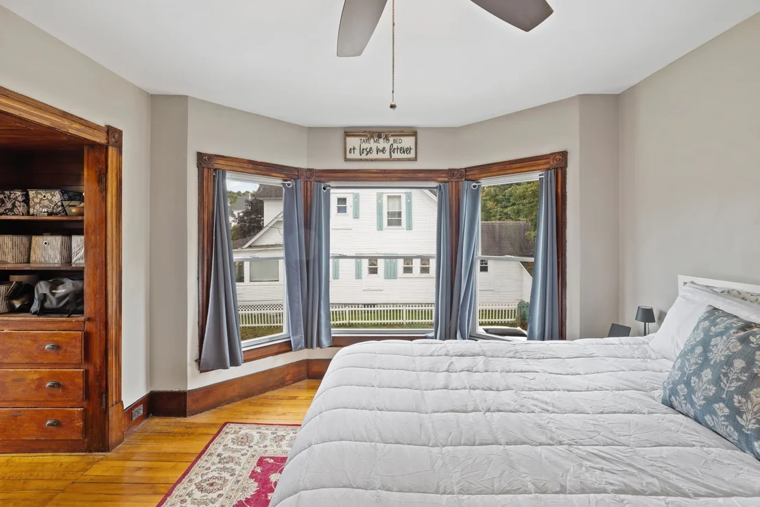 Photo of 83 Spring