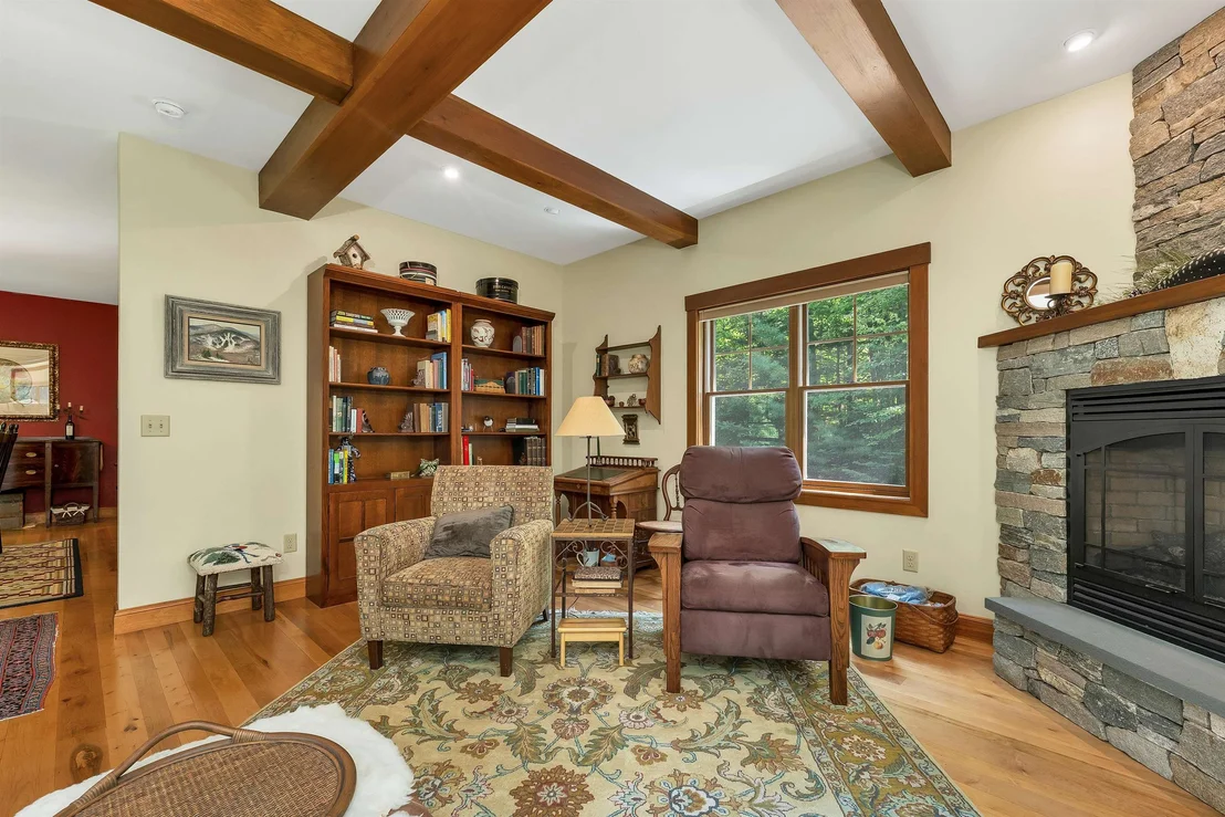 Photo of 42 Cascade Ridge