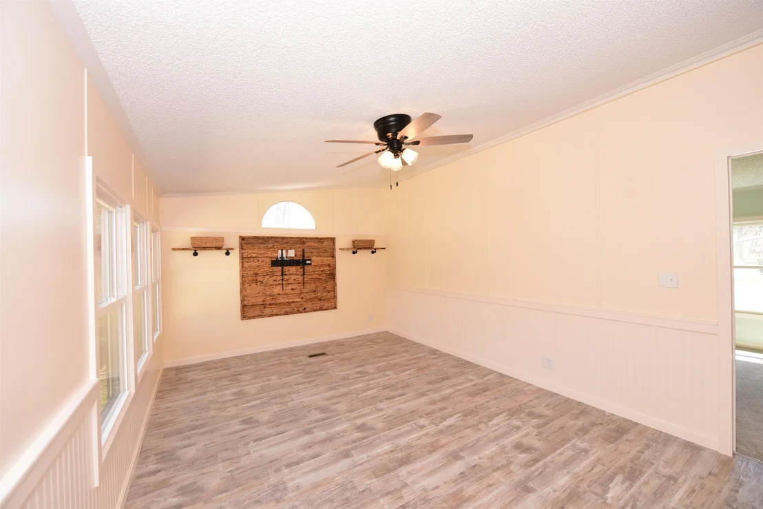 Photo of 74 Lamplighter