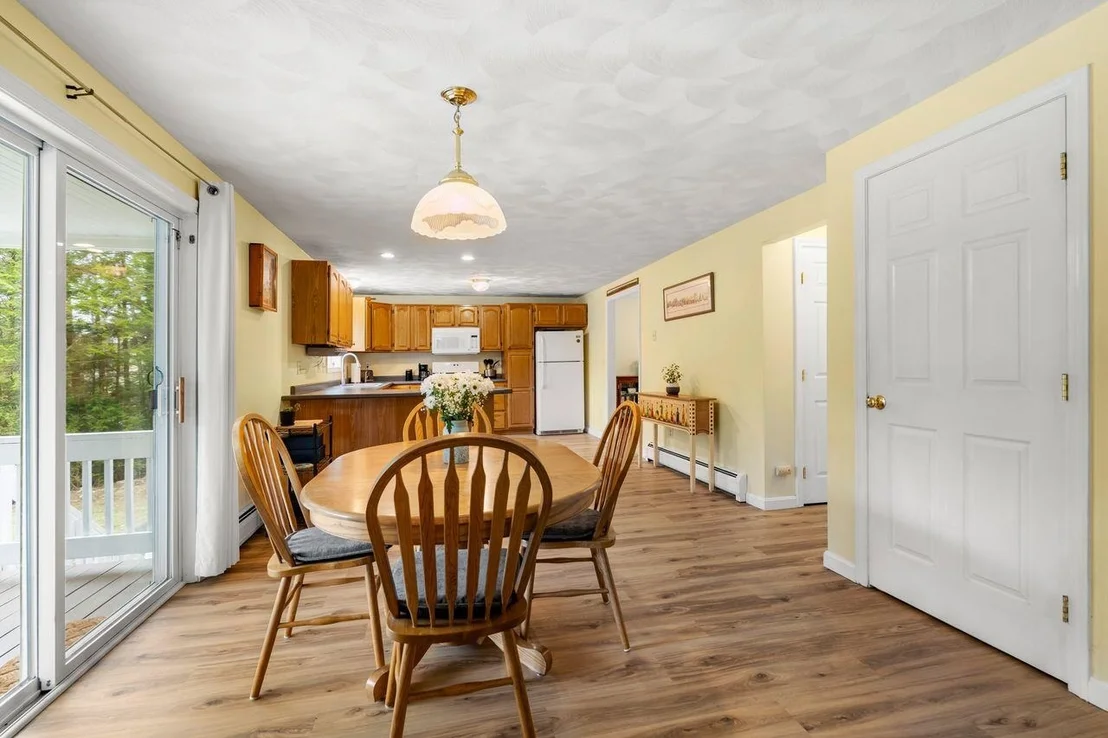 Photo of 496 Loudon