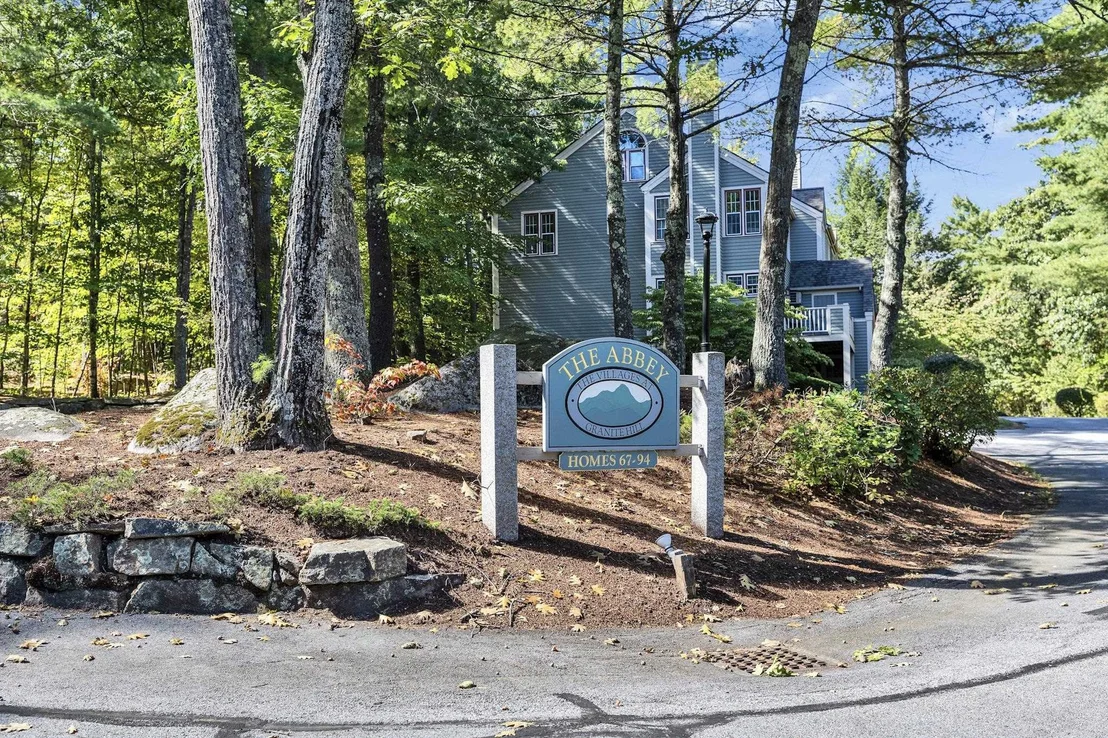 Photo of Unit 84 at 1465 Hooksett