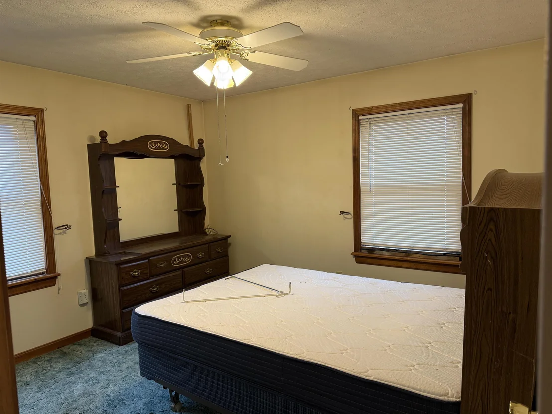 Photo of 2459 Highgate