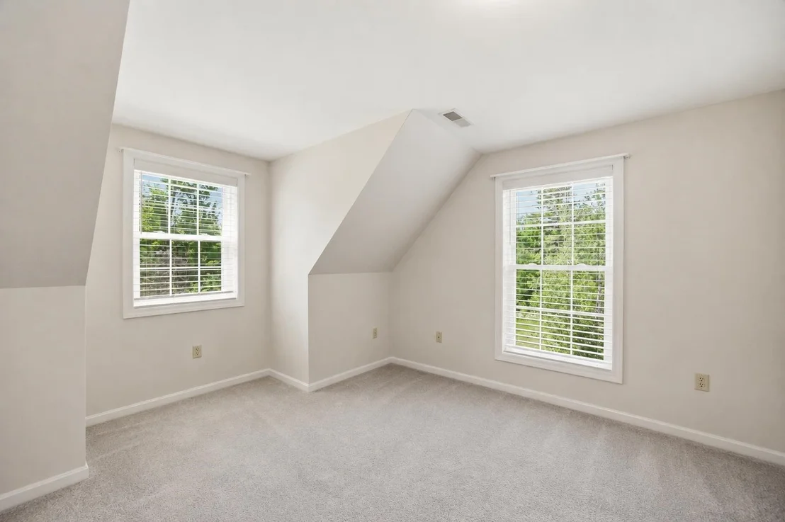 Photo of 48 Adams