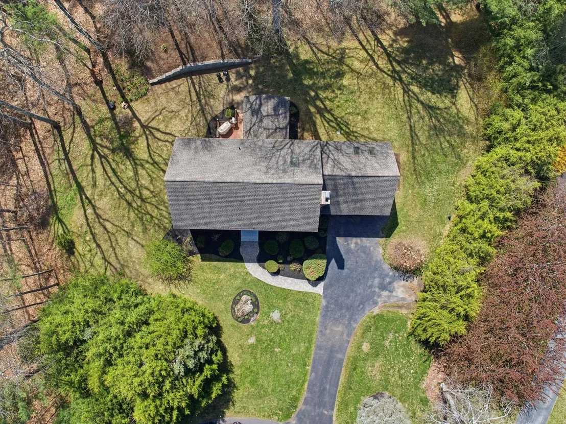 Photo of 25 Buttonwood