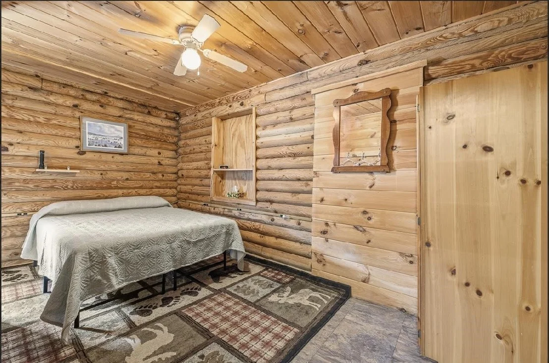 Photo of 2142 Halls Stream