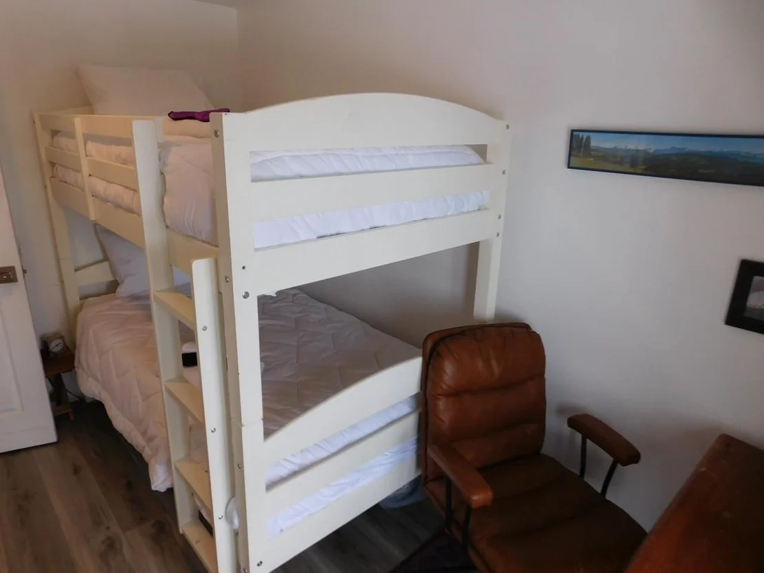 Photo of 2882 Perley