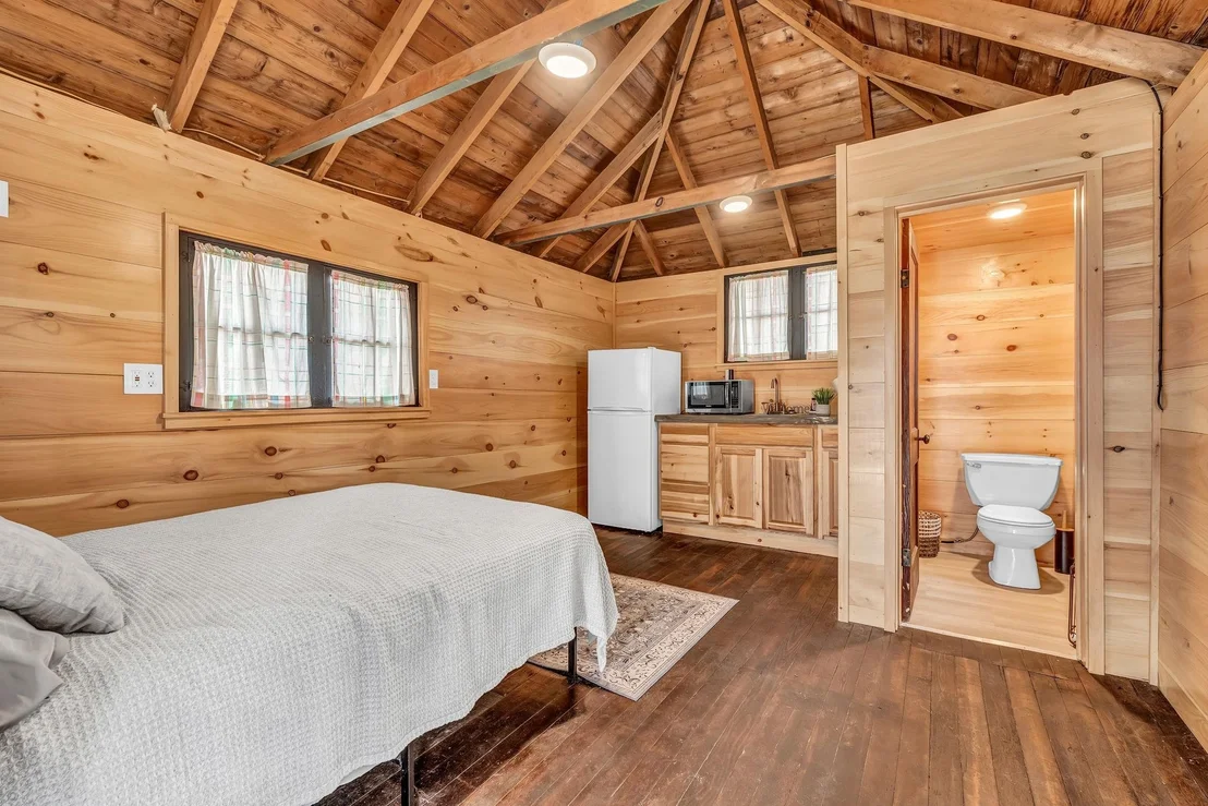 Photo of 10 Saltbox