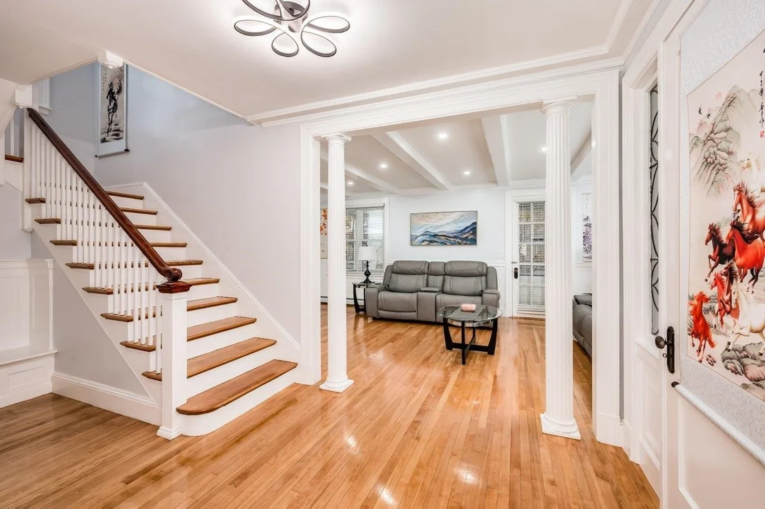 Photo of 815 Central