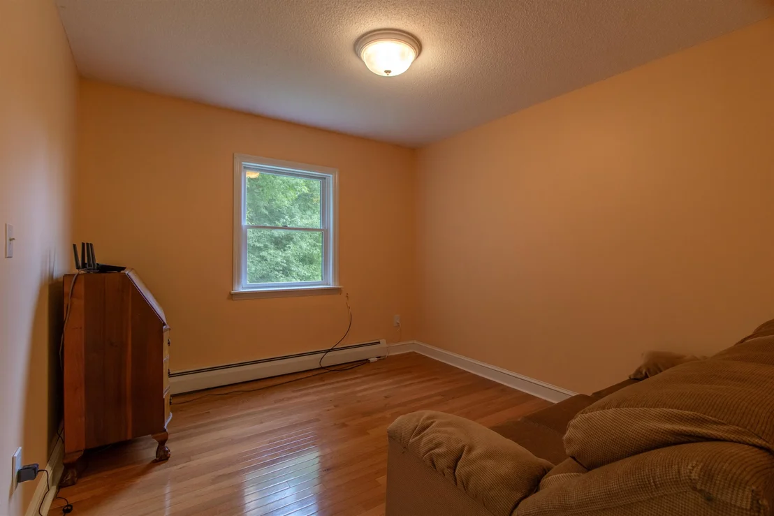 Photo of 388 Dolloff Pond