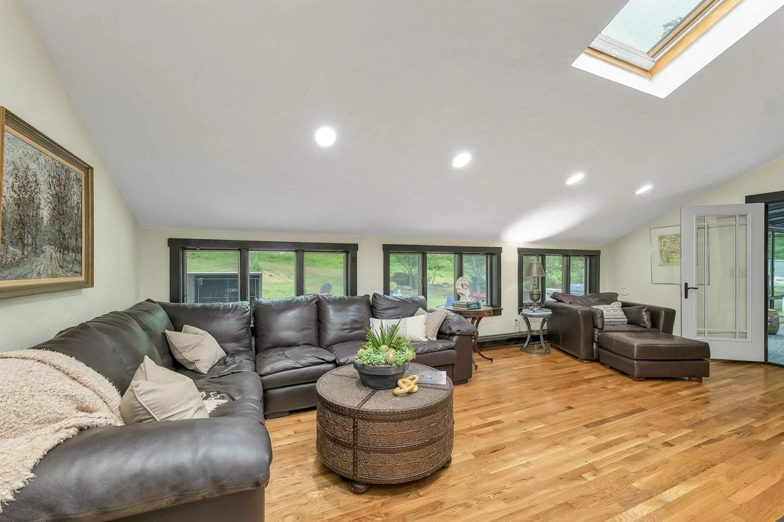 Photo of 125 Castle Hill