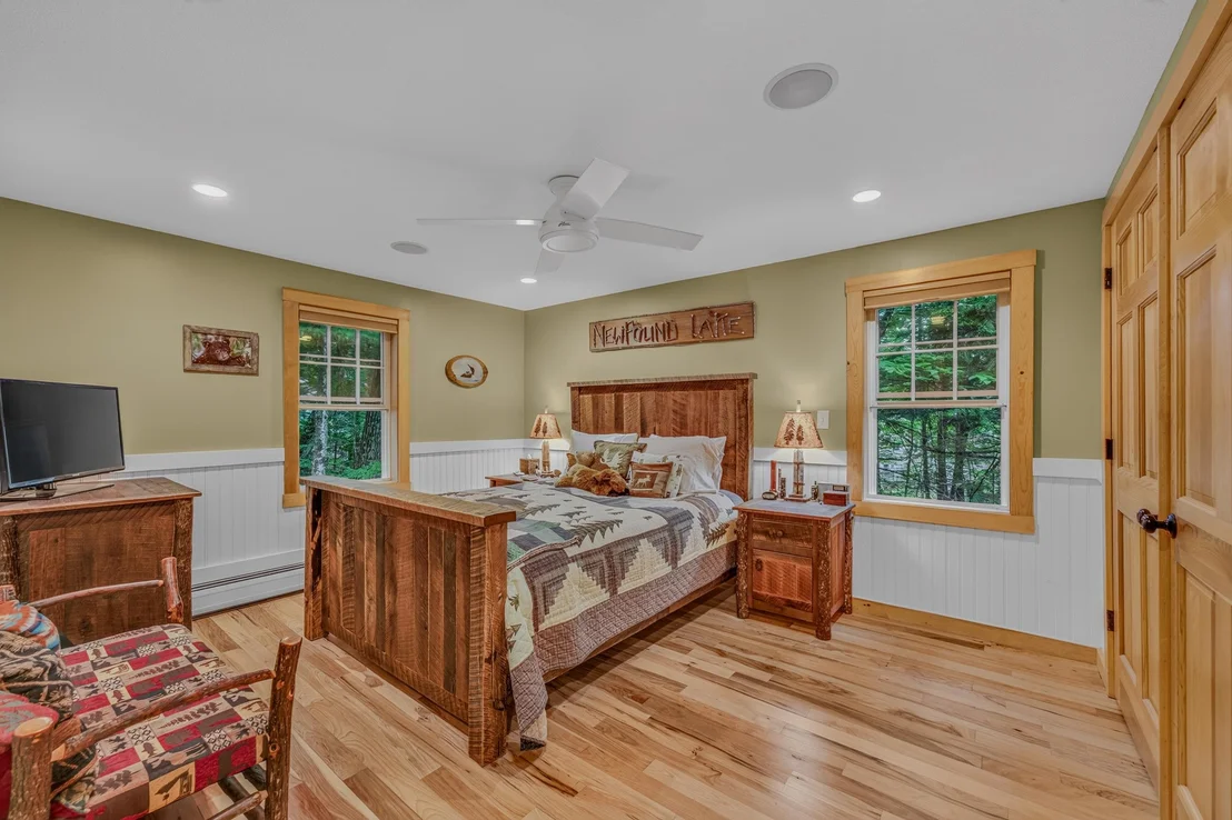 Photo of 32 Stoney Brook