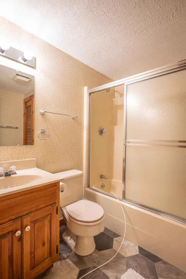 Photo of Unit 38 at 33D White Oaks