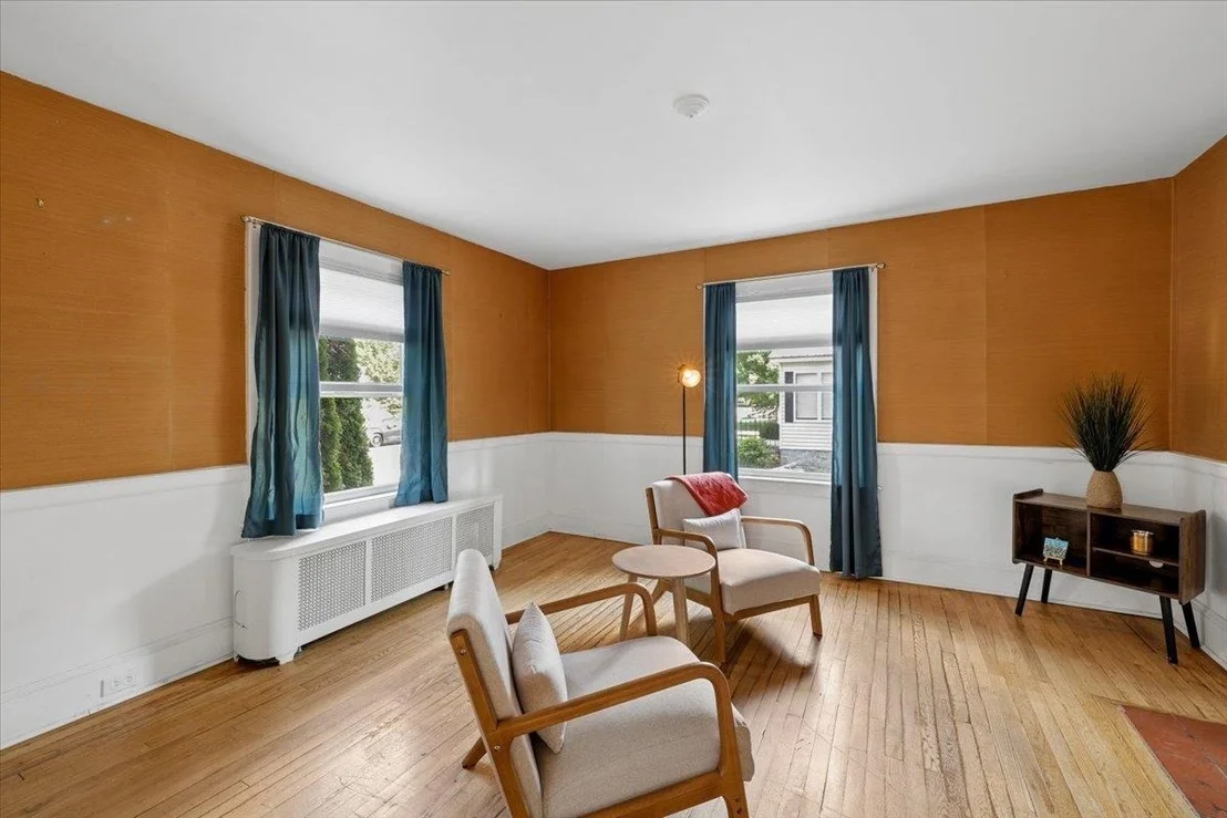Photo of 838 Maple
