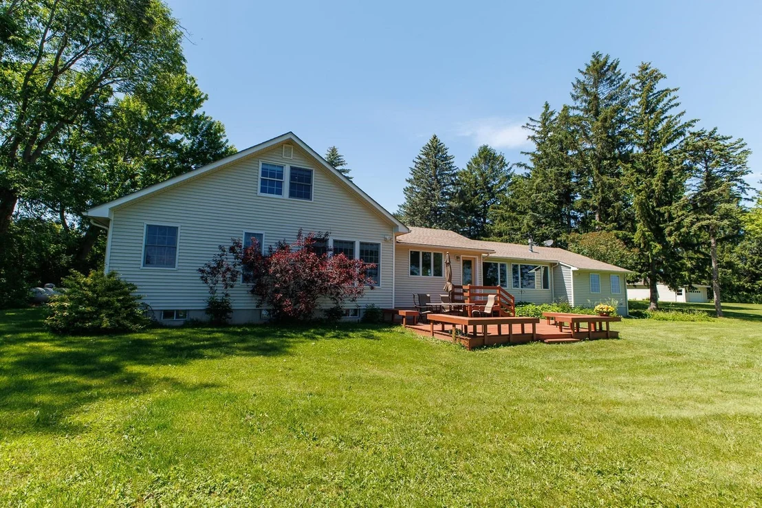 Photo of 107 Mountain View