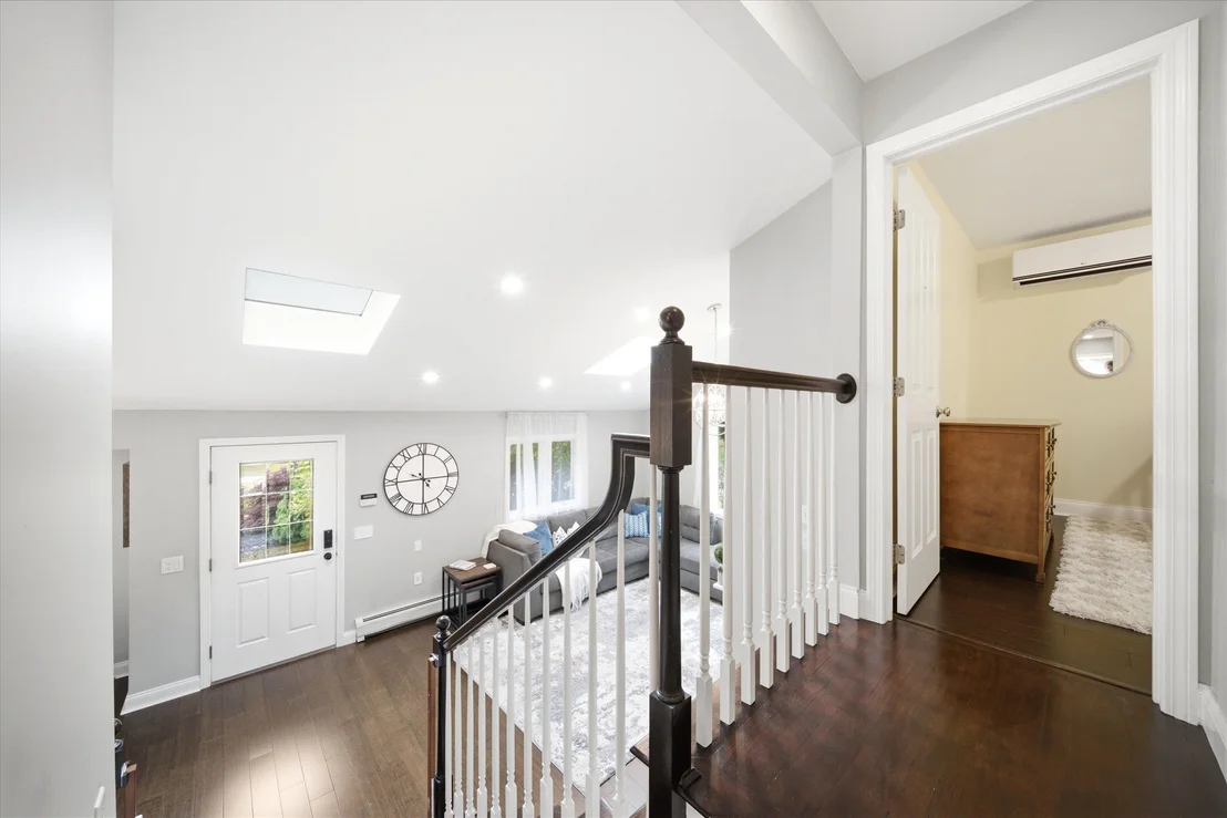 Photo of 107 Hackett Hill
