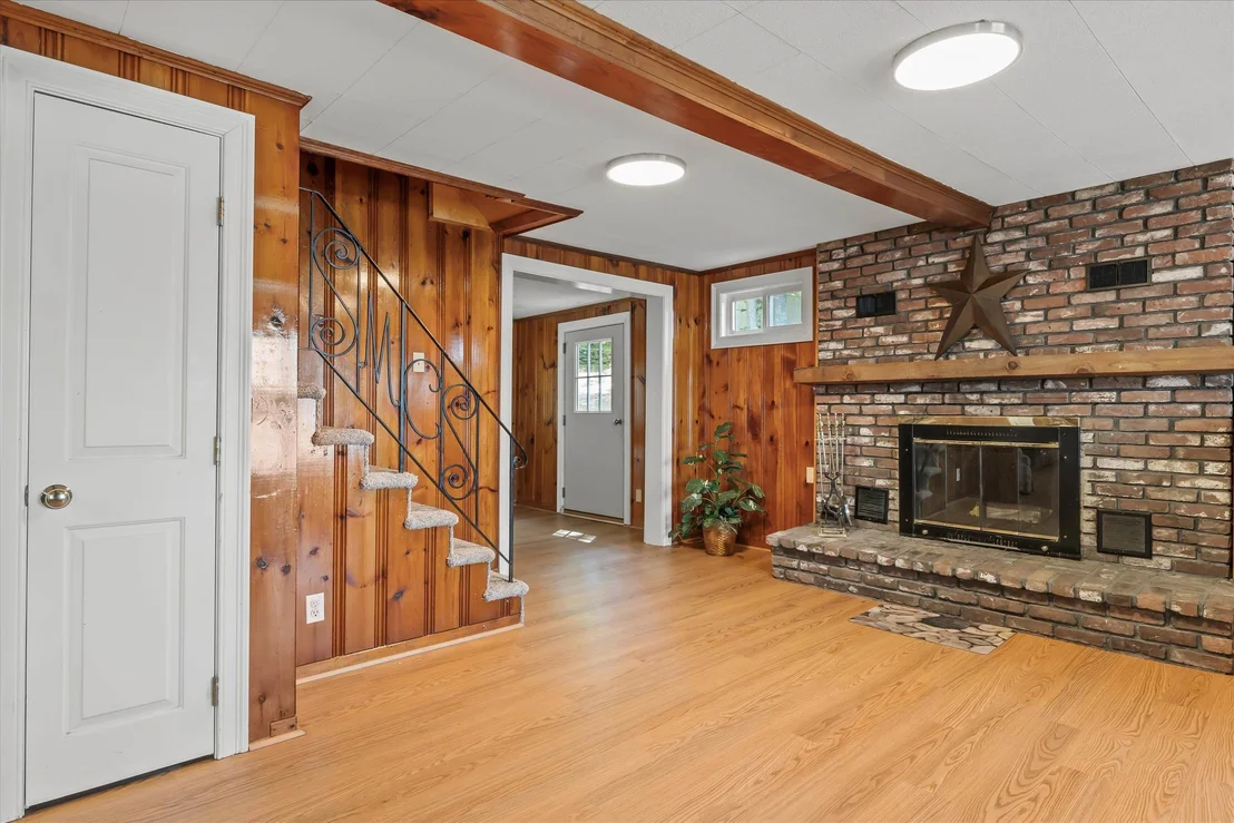 Photo of 42 Brewster