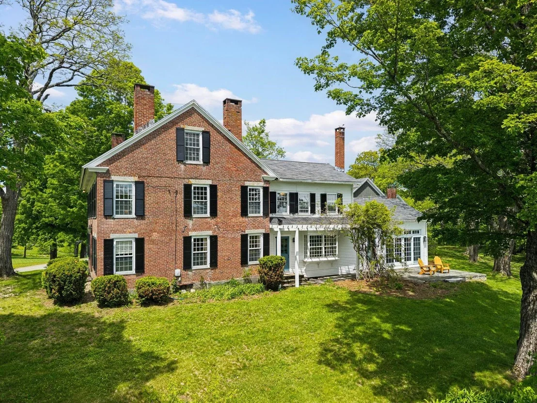 Photo of 874 Middletown