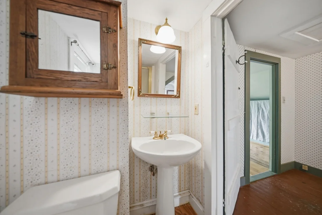 Photo of 60 Old Deerfield