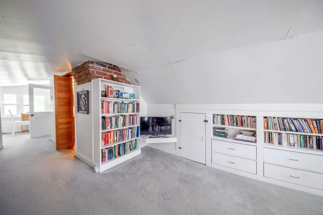Photo of 254 Lawrence