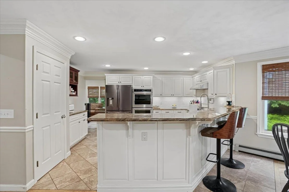 Photo of 72 Oakmont