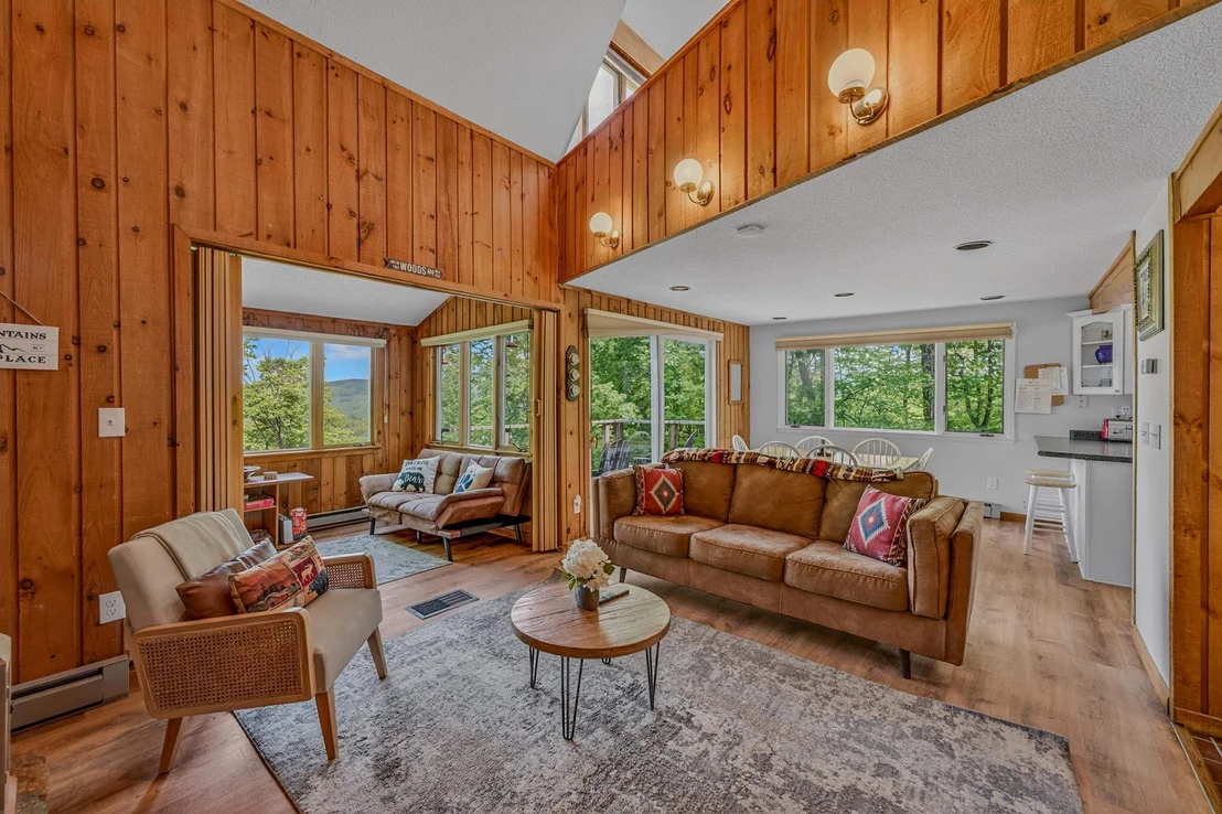 Photo of 139 Summit