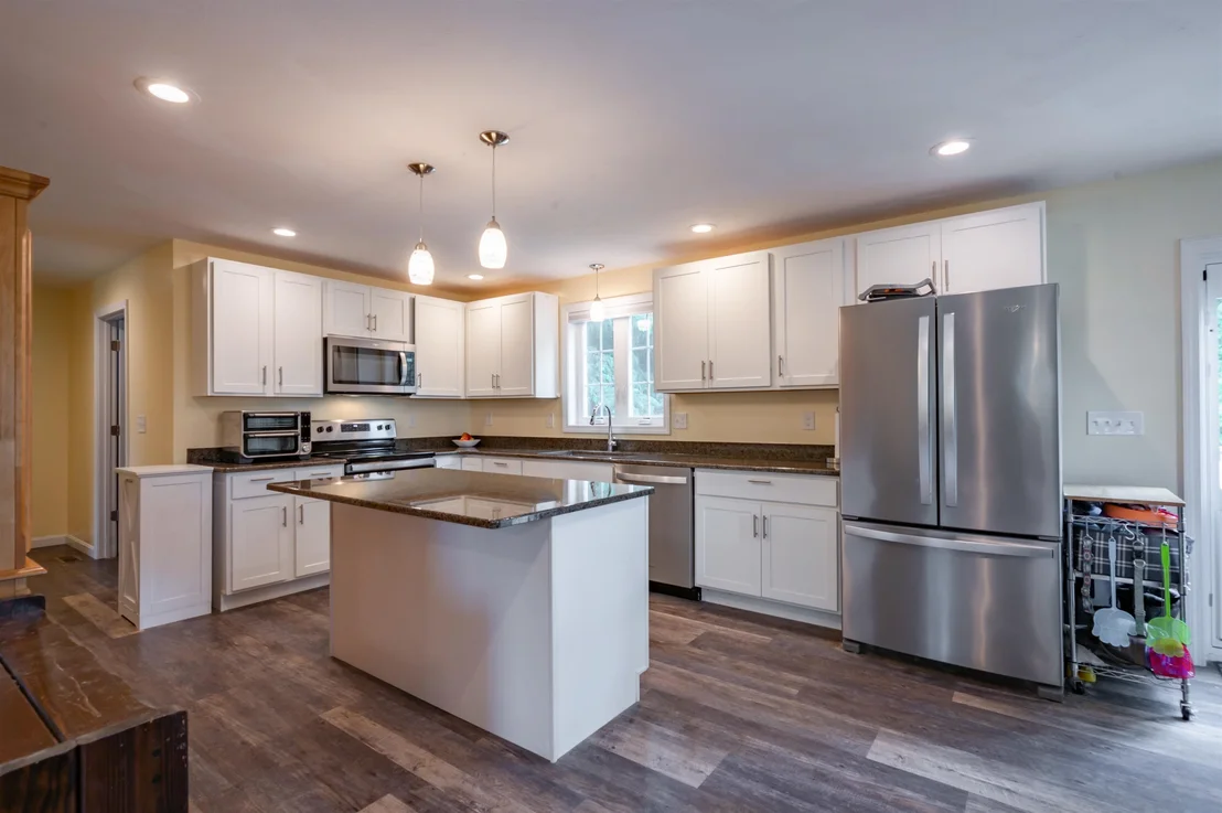 Photo of 885 Mason