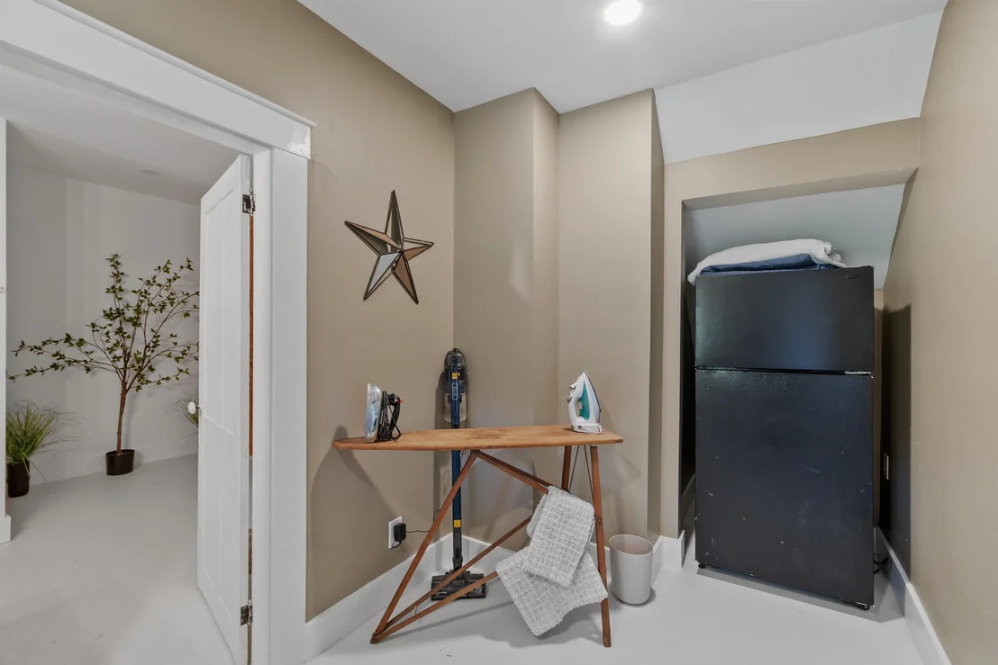 Photo of 2758 Main