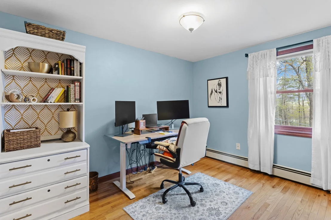 Photo of 345 Davison
