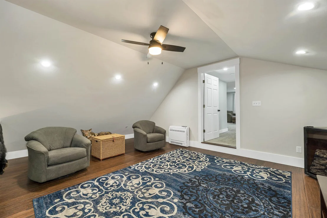 Photo of 329 Mountain View