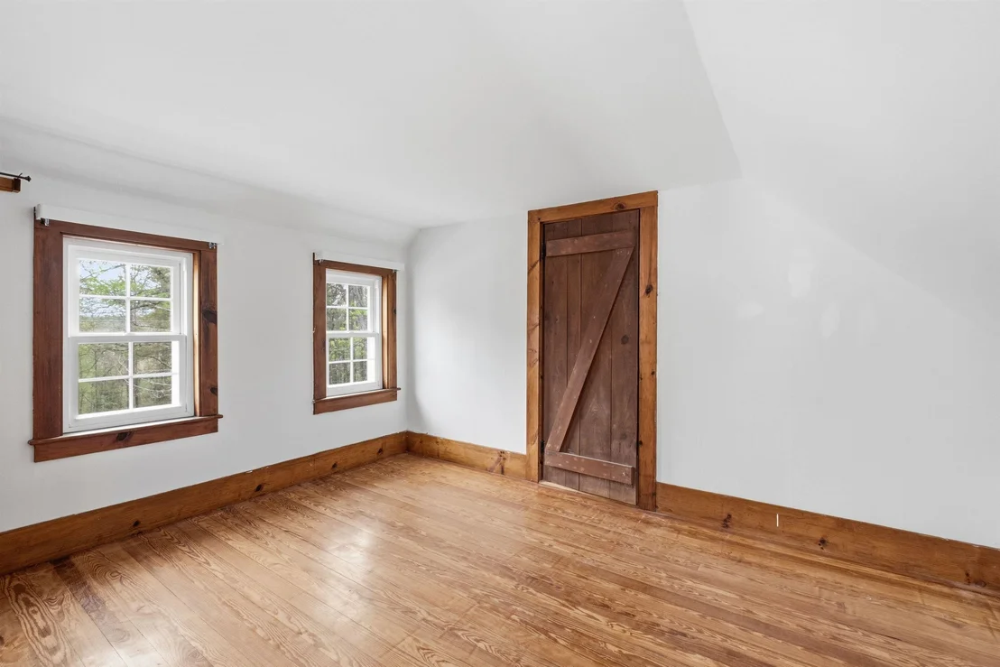 Photo of 275 Granite