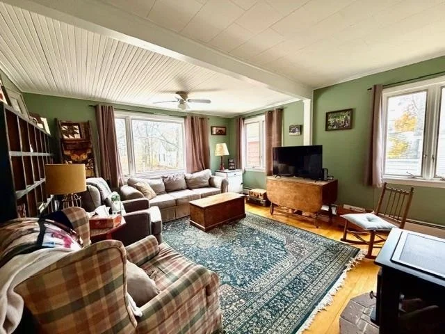 Photo of 1 Glen