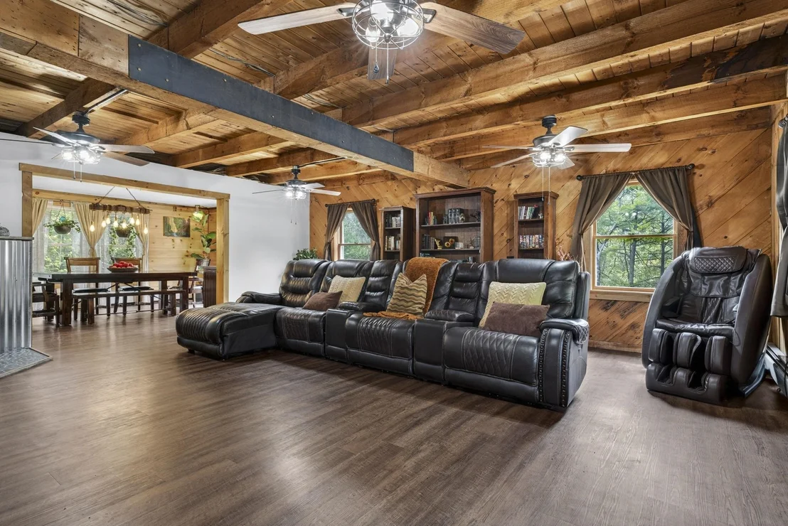 Photo of 333 Roby