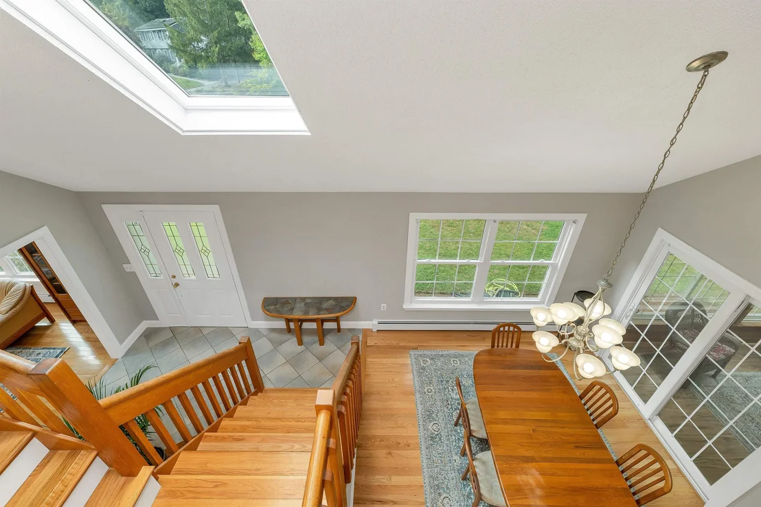 Photo of 38 Sharon