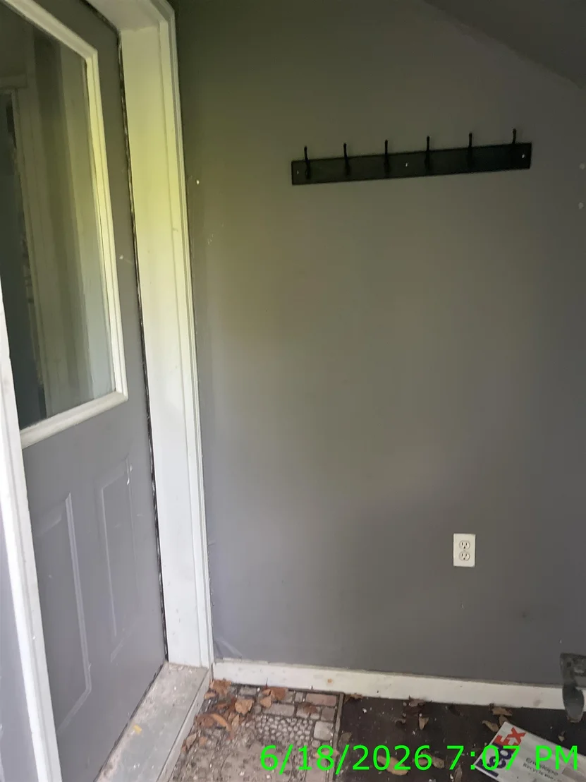 Photo of 142 Folsom Hill