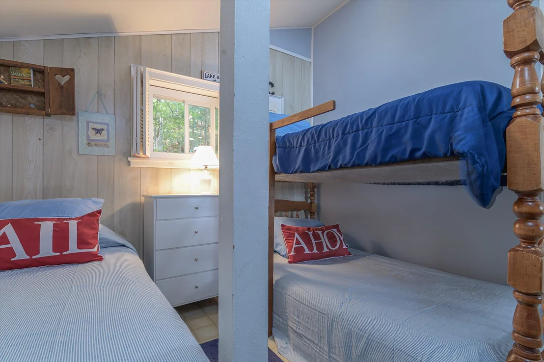 Photo of 976 Avalon Beach